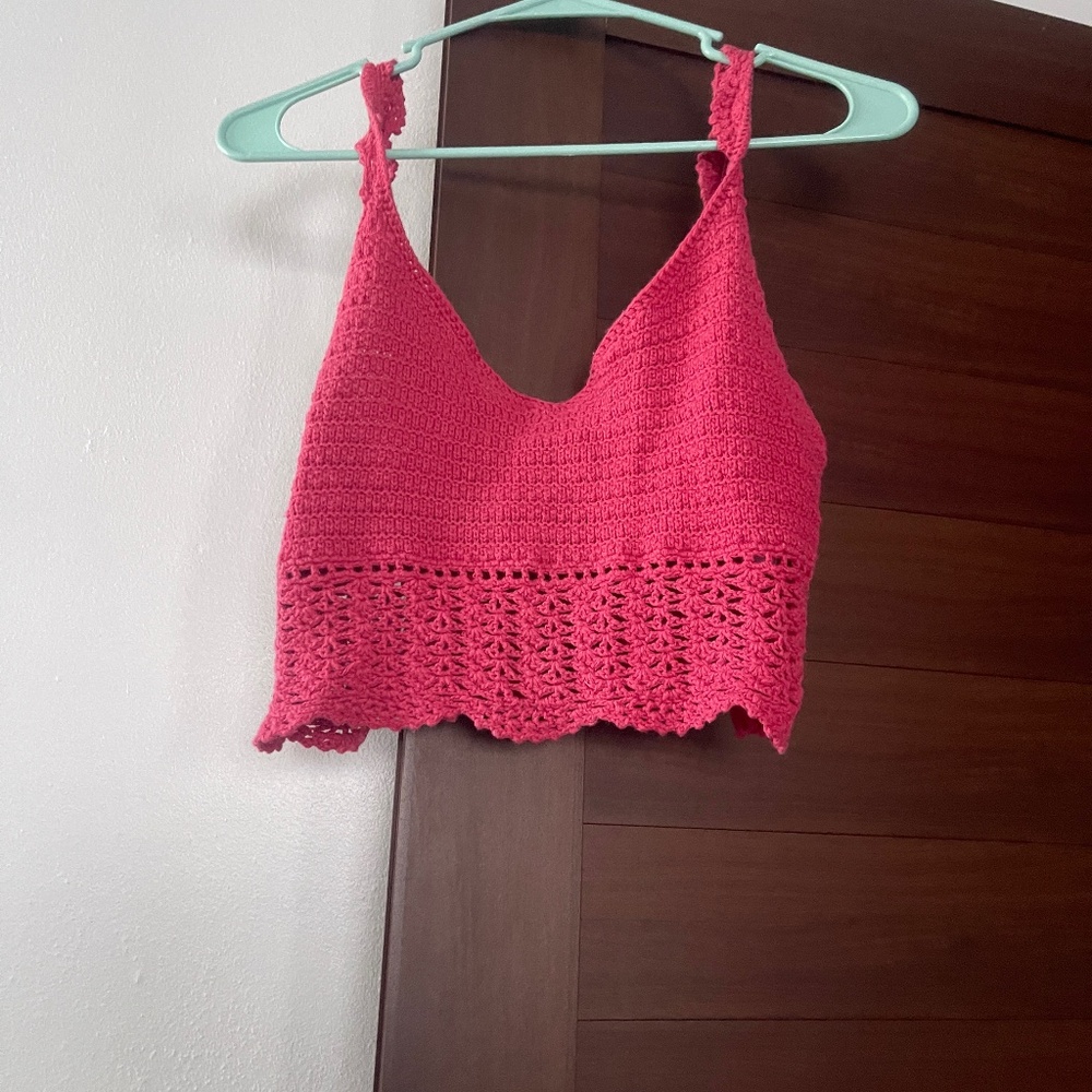 American Eagle crochet top
